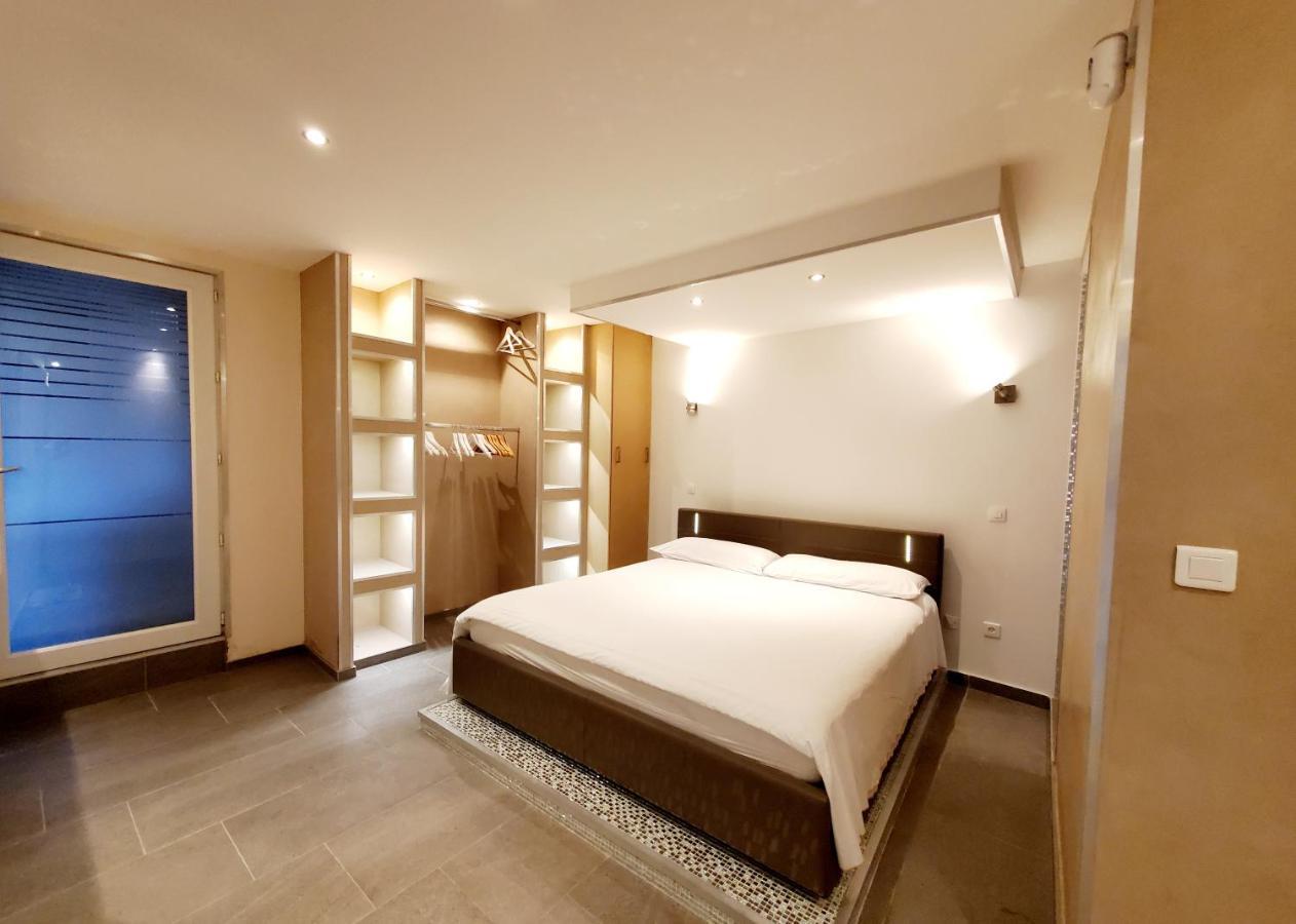 Appartement En Bord De Lac Avec Jaccuzi アンフィオン・レ・バン エクステリア 写真