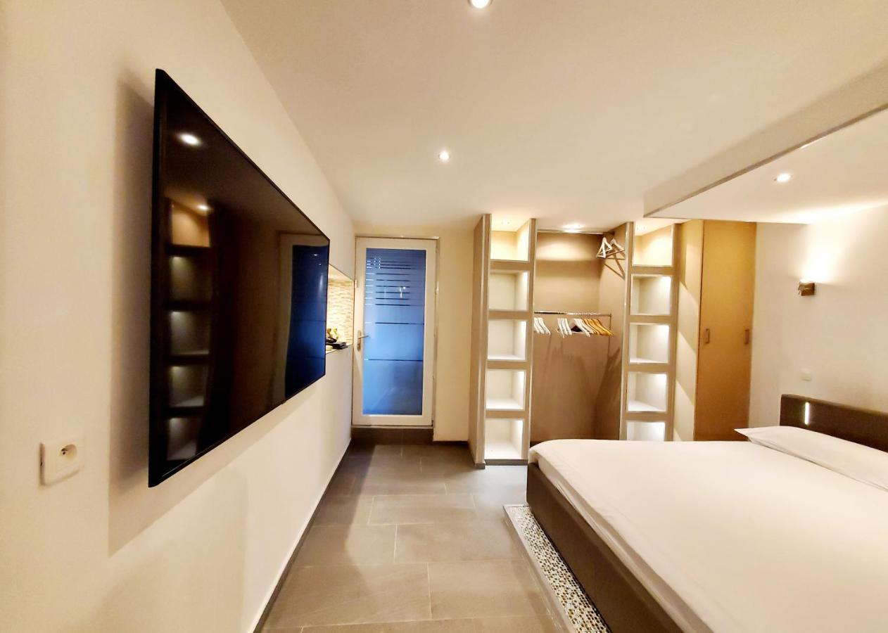 Appartement En Bord De Lac Avec Jaccuzi アンフィオン・レ・バン エクステリア 写真